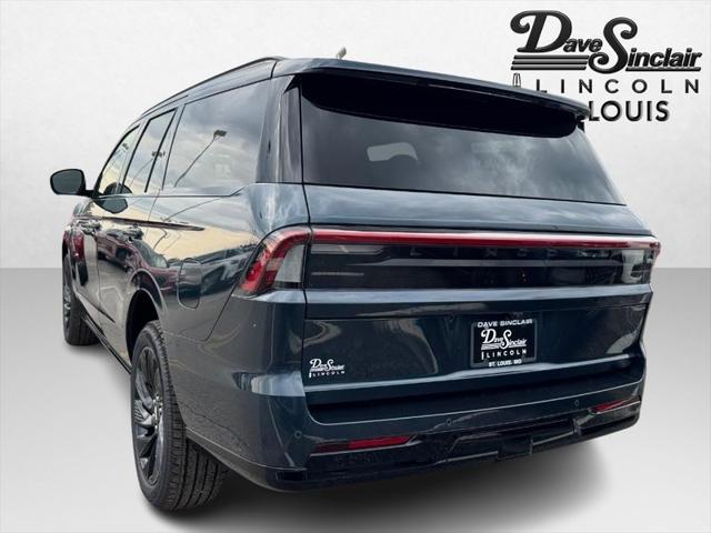 new 2025 Lincoln Navigator car, priced at $105,985