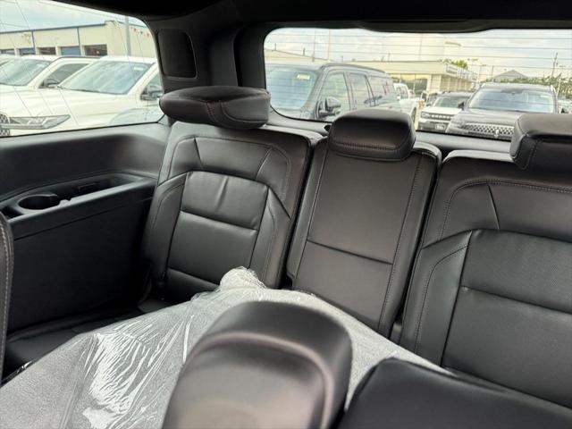 new 2025 Lincoln Navigator car, priced at $105,985