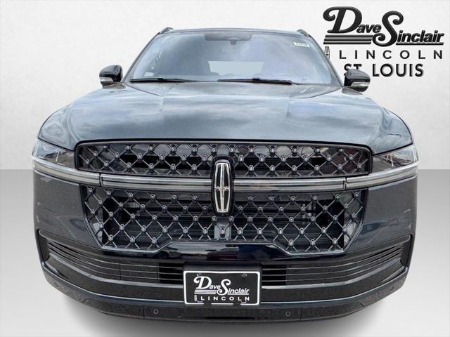 new 2025 Lincoln Navigator car, priced at $105,985