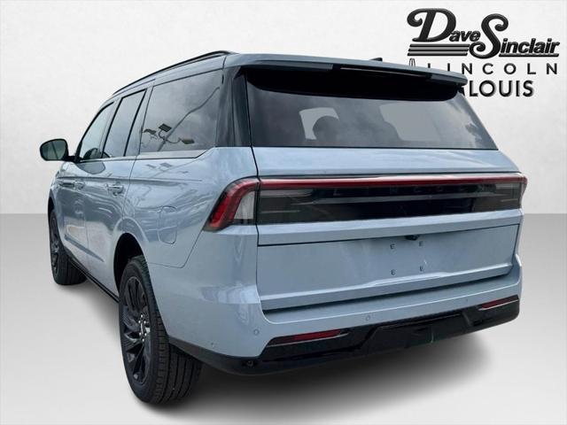 new 2025 Lincoln Navigator car, priced at $105,985