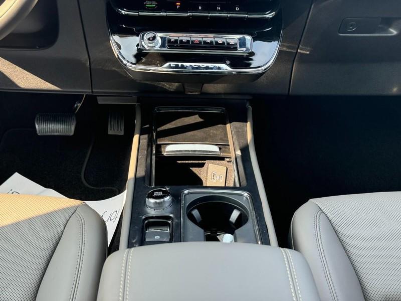 new 2024 Lincoln Corsair car, priced at $44,383