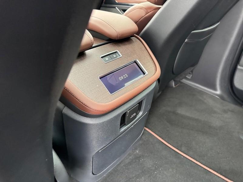 new 2025 Lincoln Navigator car, priced at $108,220