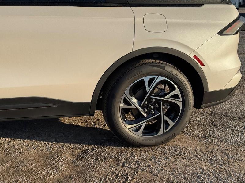 new 2026 Lincoln Nautilus car