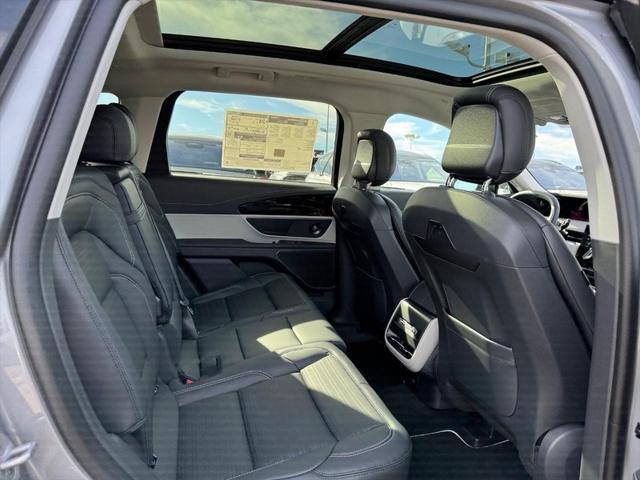 new 2025 Lincoln Nautilus car, priced at $57,181
