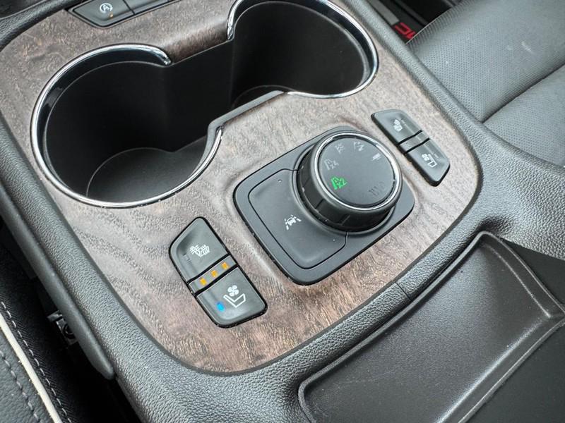 used 2023 GMC Acadia car, priced at $37,563