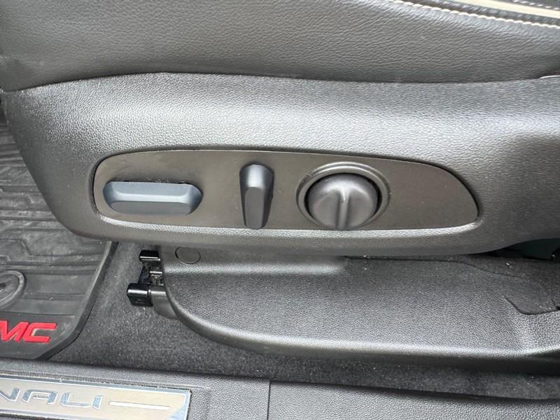 used 2023 GMC Acadia car, priced at $37,563