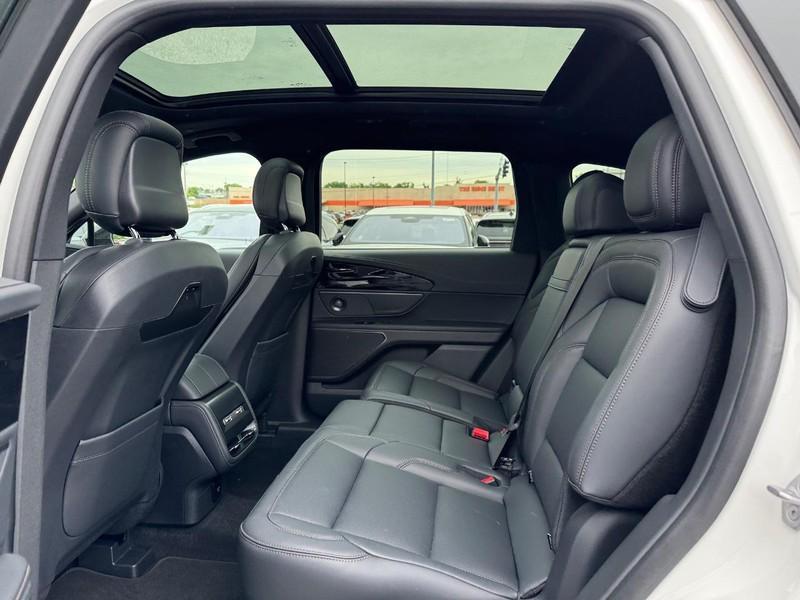 new 2025 Lincoln Nautilus car, priced at $62,270