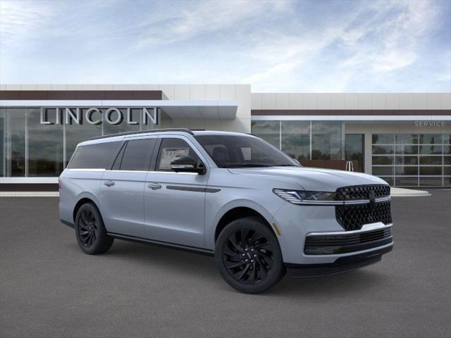 new 2025 Lincoln Navigator car, priced at $112,295