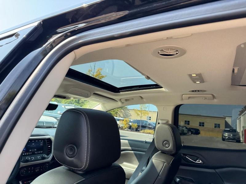 used 2023 GMC Acadia car, priced at $38,932