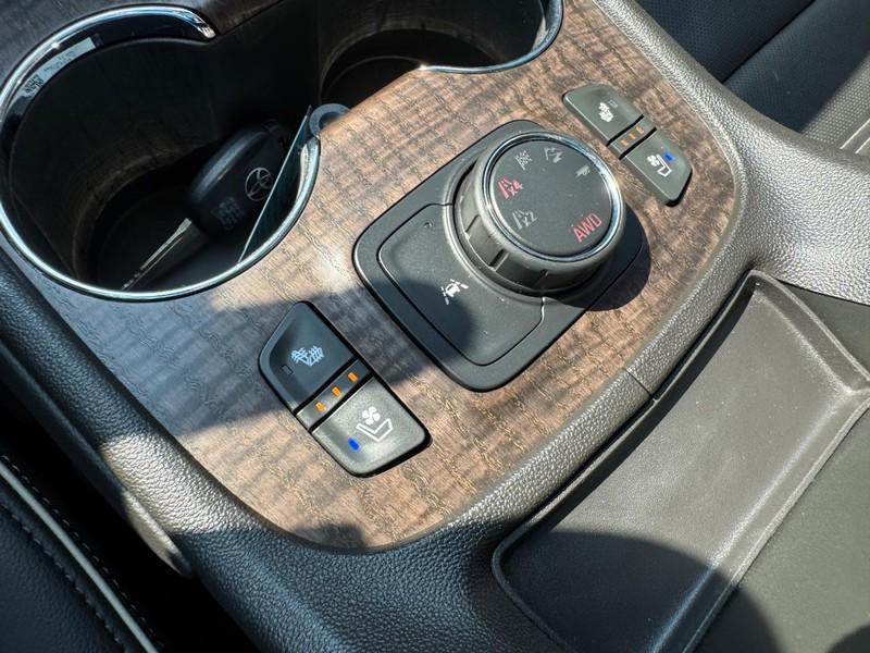 used 2023 GMC Acadia car, priced at $38,932