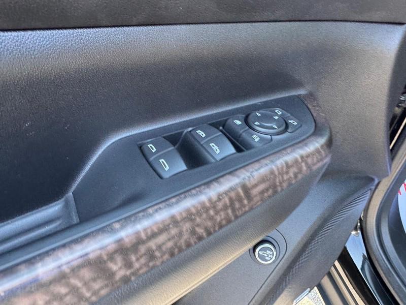 used 2023 GMC Acadia car, priced at $38,932