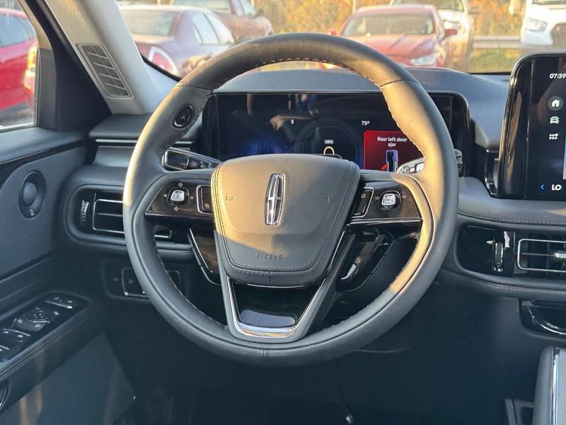 new 2025 Lincoln Aviator car, priced at $68,190