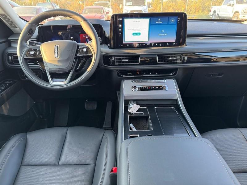 new 2025 Lincoln Aviator car, priced at $68,190
