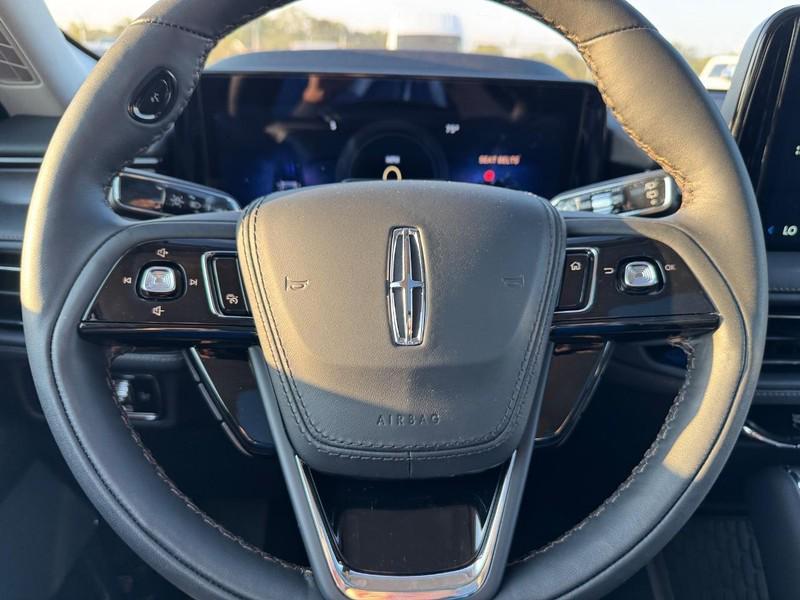 new 2025 Lincoln Aviator car, priced at $68,190
