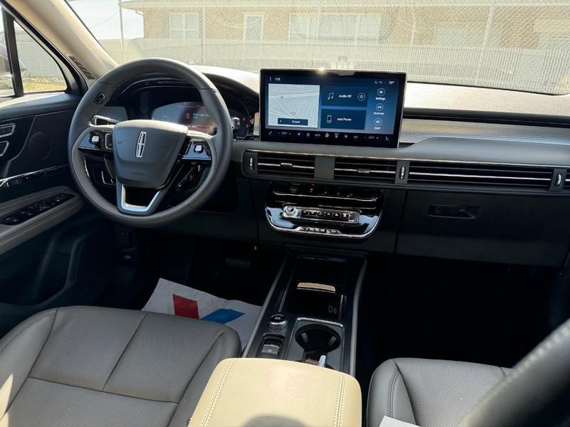 new 2025 Lincoln Corsair car, priced at $45,703
