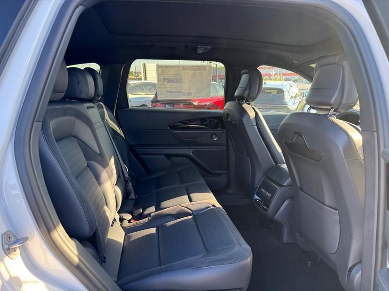 new 2025 Lincoln Nautilus car, priced at $70,095