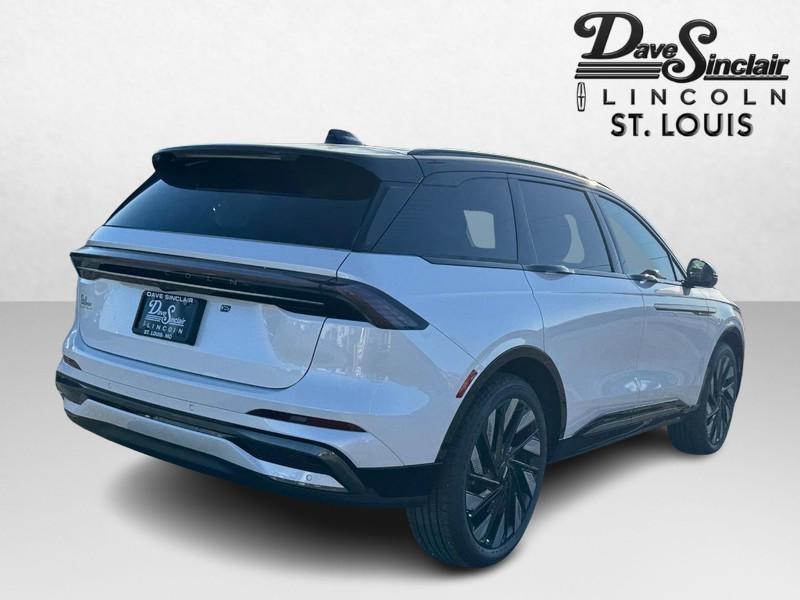 new 2025 Lincoln Nautilus car, priced at $70,095