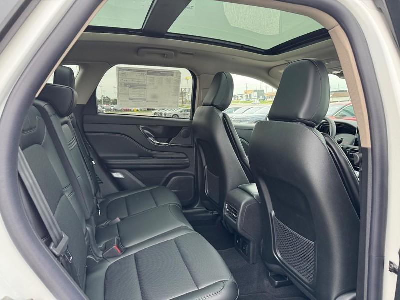 new 2025 Lincoln Corsair car, priced at $47,370