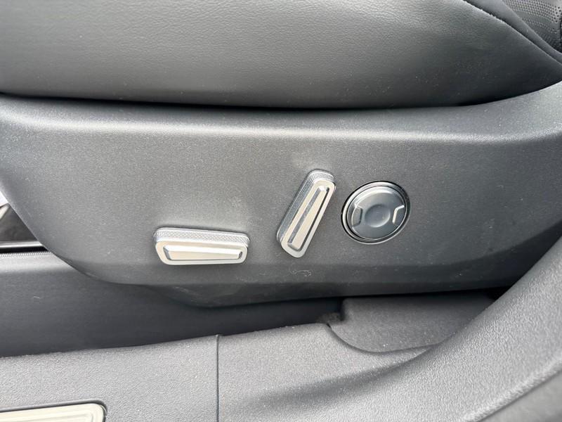 new 2025 Lincoln Nautilus car, priced at $61,451