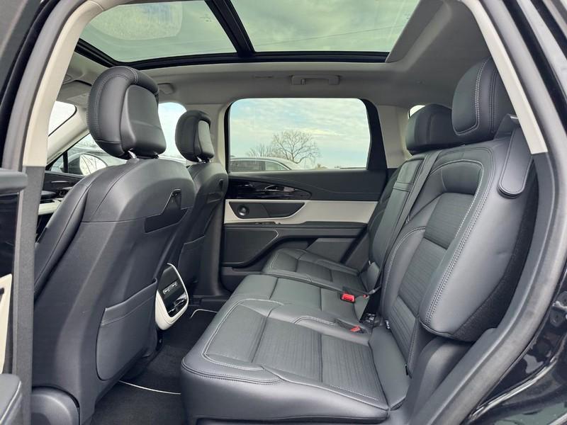 new 2025 Lincoln Nautilus car, priced at $61,451