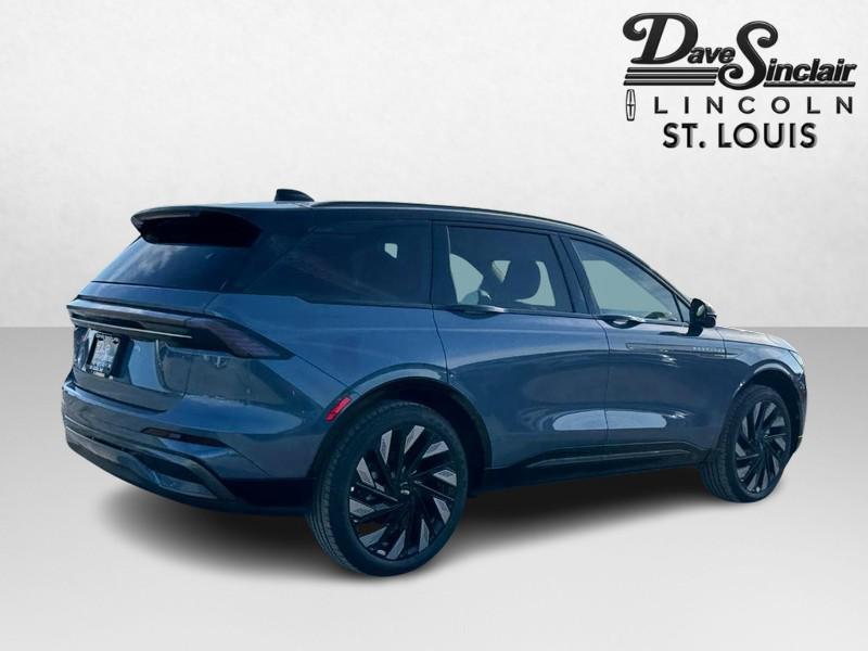new 2025 Lincoln Nautilus car, priced at $74,460