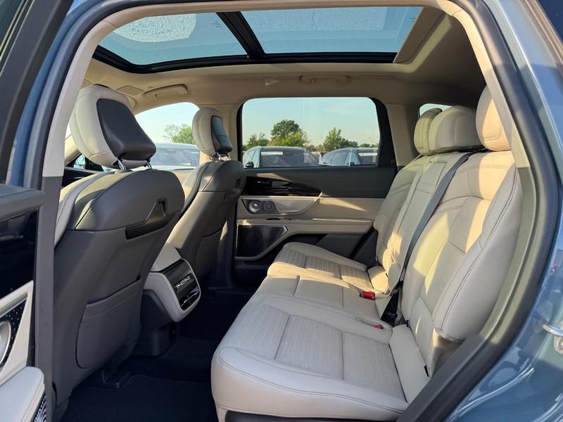 new 2025 Lincoln Nautilus car, priced at $74,460