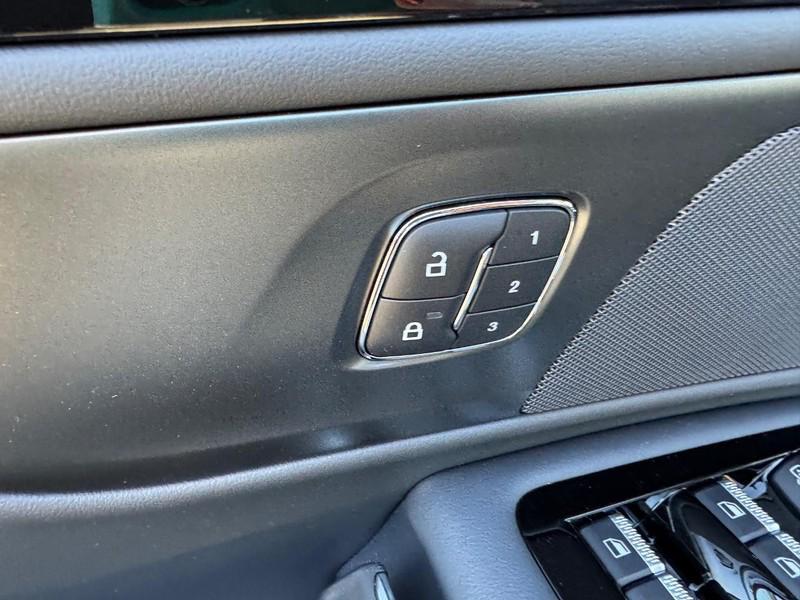 new 2025 Lincoln Nautilus car, priced at $64,020