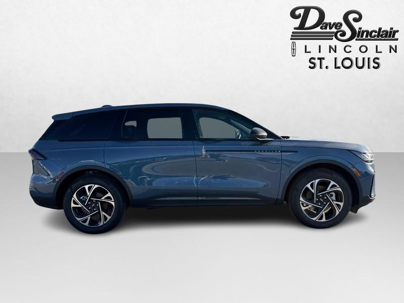 new 2025 Lincoln Nautilus car, priced at $64,020