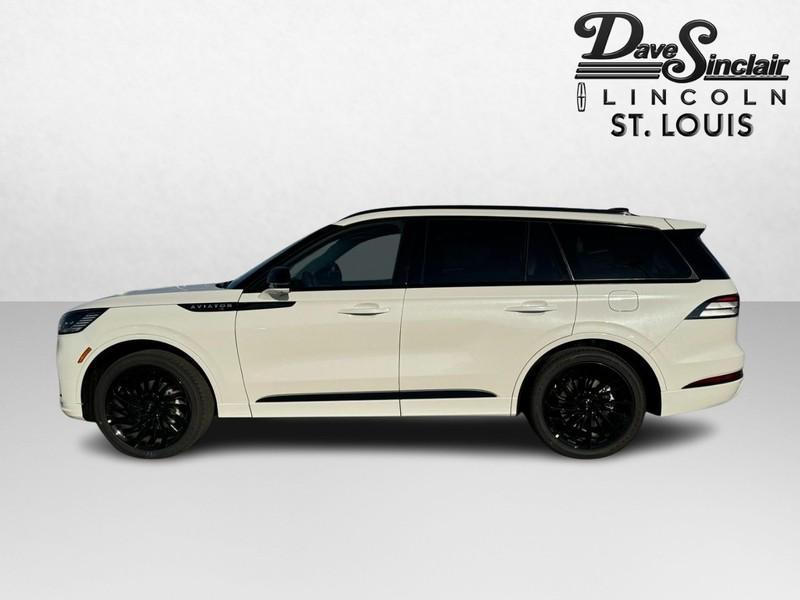 new 2025 Lincoln Aviator car, priced at $80,350