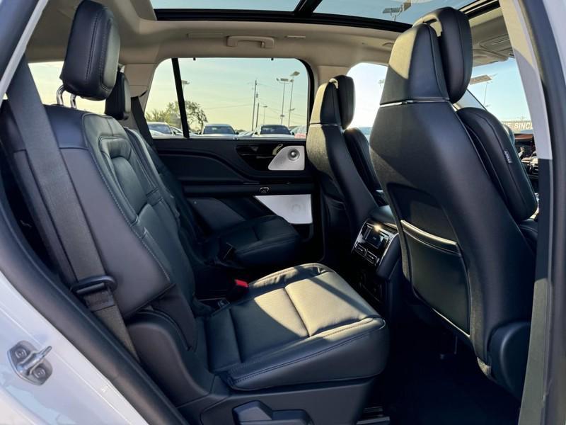 new 2025 Lincoln Aviator car, priced at $80,350
