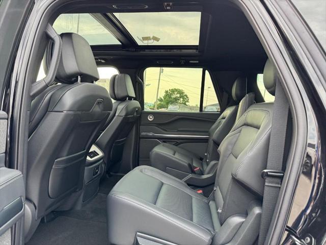 new 2025 Lincoln Navigator car, priced at $108,225