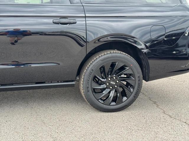 new 2025 Lincoln Navigator car, priced at $108,225