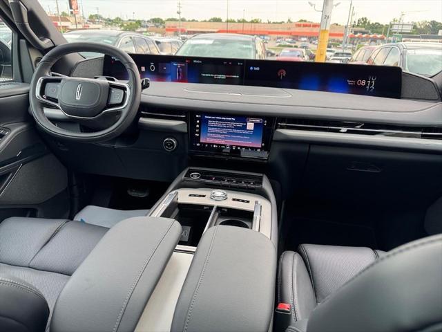 new 2025 Lincoln Navigator car, priced at $108,225