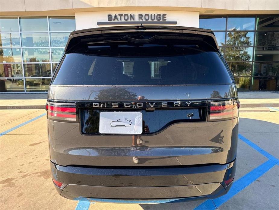 new 2025 Land Rover Discovery car, priced at $78,718