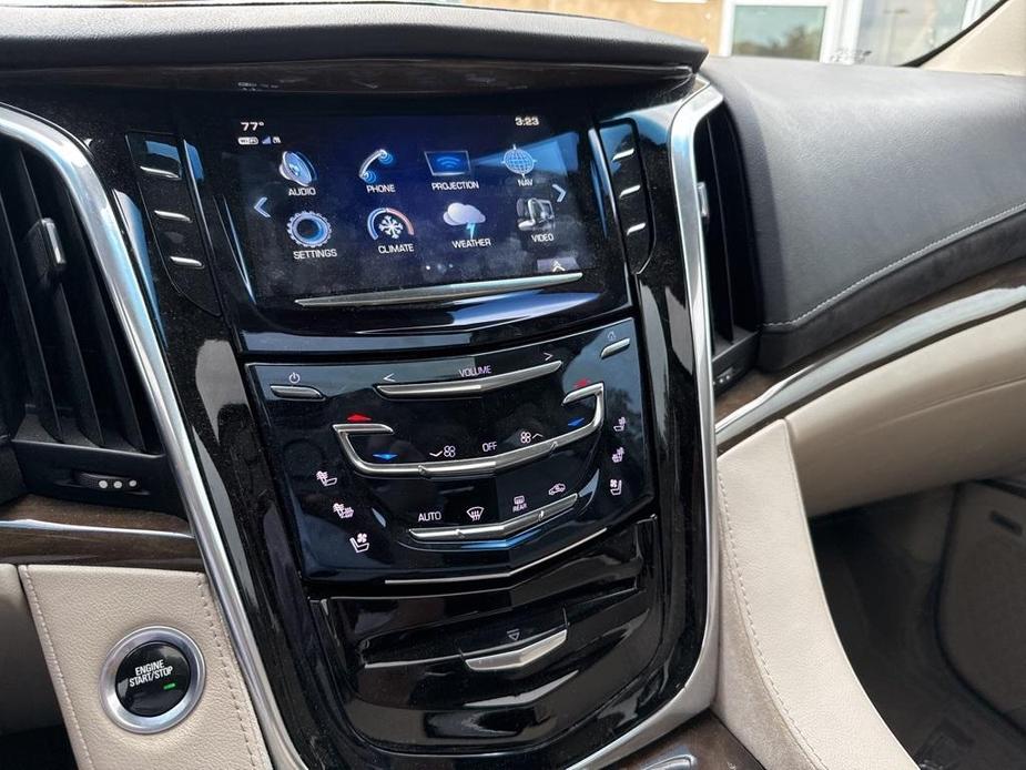 used 2019 Cadillac Escalade ESV car, priced at $36,890