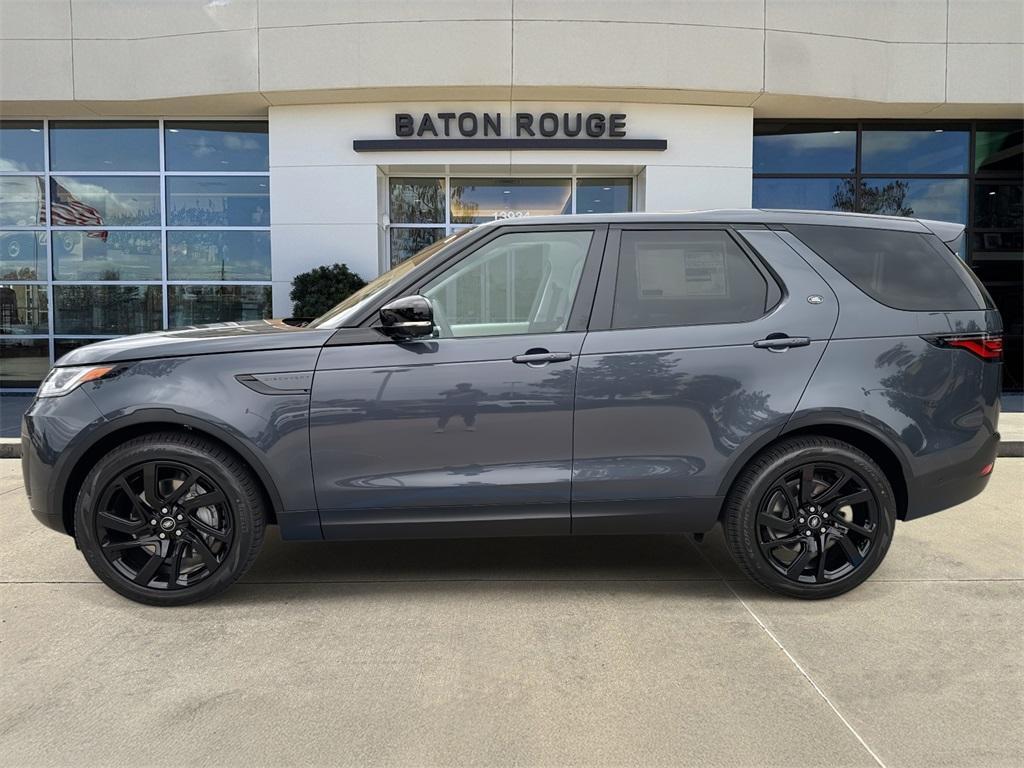 new 2025 Land Rover Discovery car, priced at $66,403