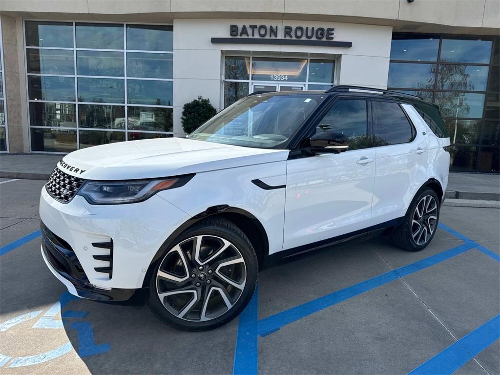 new 2025 Land Rover Discovery car, priced at $75,753