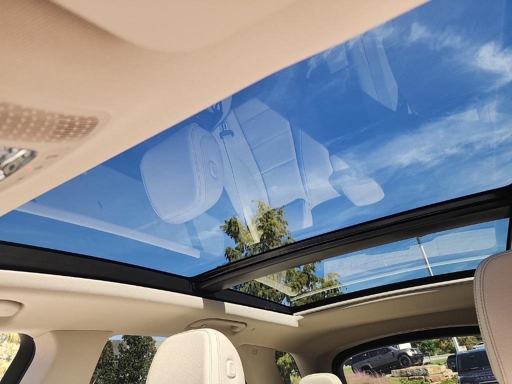 used 2024 Mercedes-Benz GLE 450 Plug-In Hybrid car, priced at $61,980