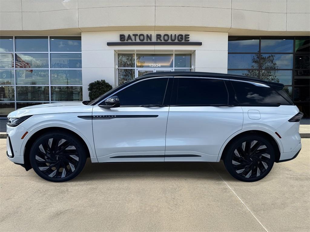 used 2024 Lincoln Nautilus car, priced at $58,690