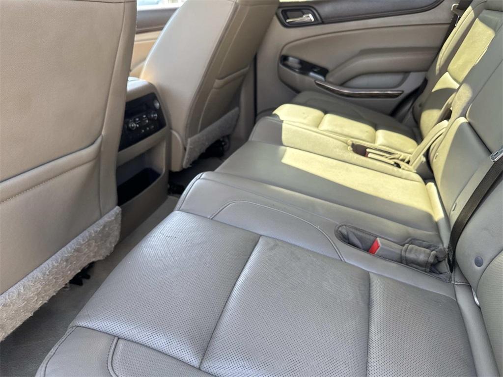 used 2020 GMC Yukon car, priced at $27,290