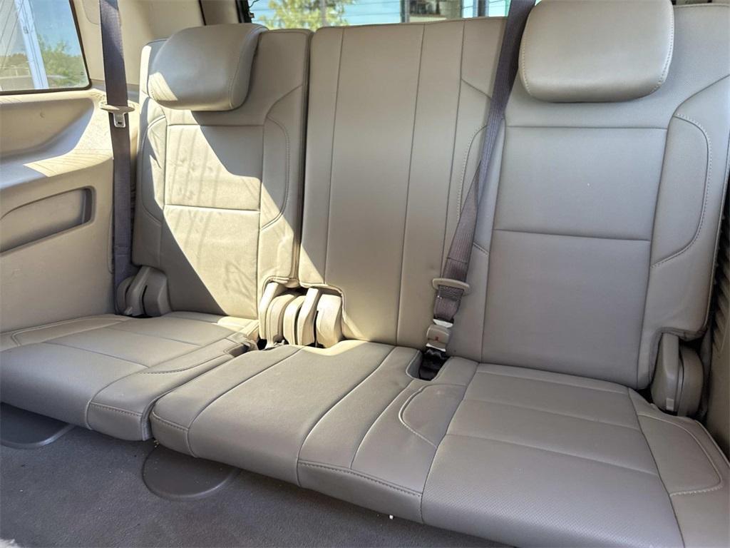 used 2020 GMC Yukon car, priced at $27,290