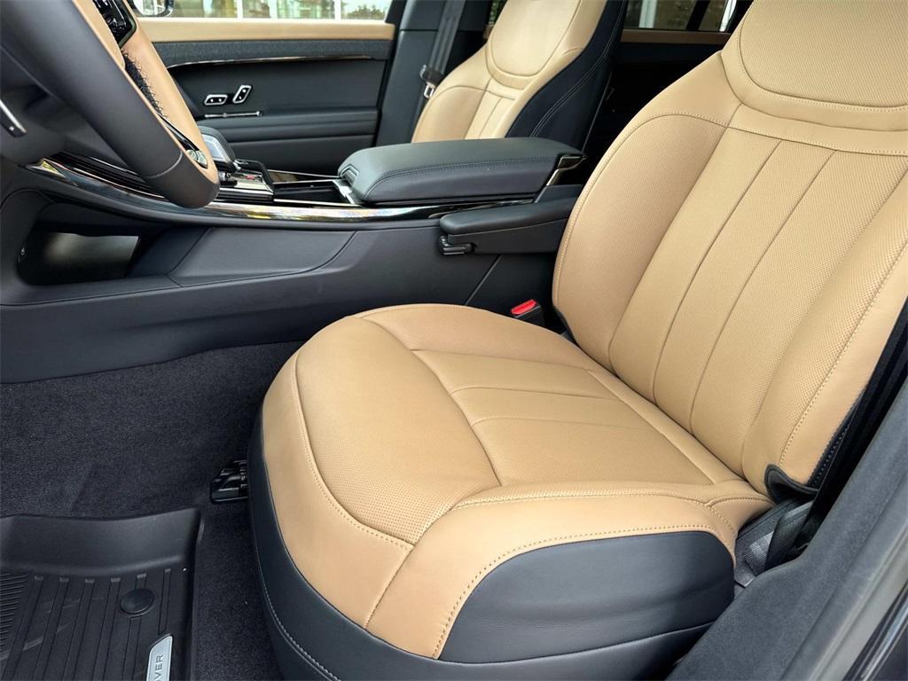 new 2025 Land Rover Range Rover Sport car, priced at $129,770