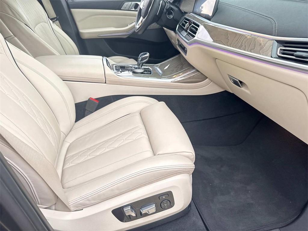 used 2021 BMW X7 car, priced at $44,189
