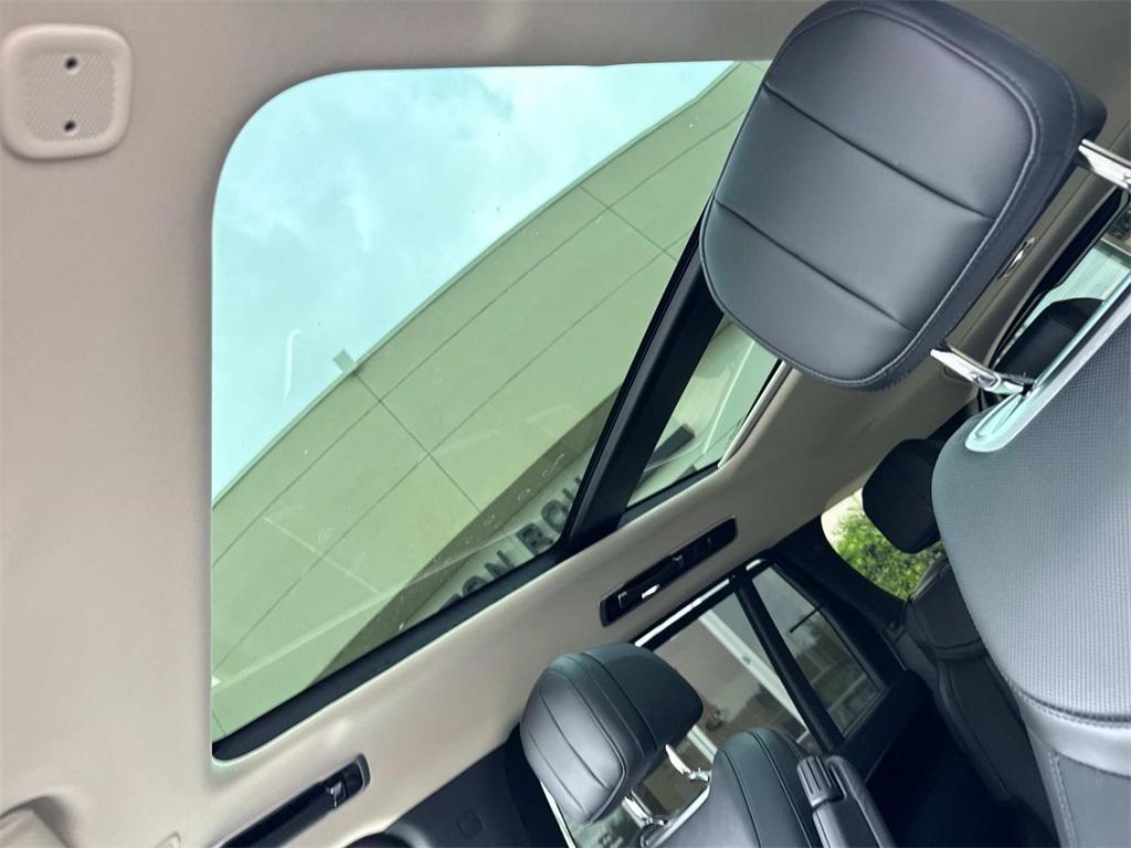 new 2025 Land Rover Range Rover car, priced at $152,225
