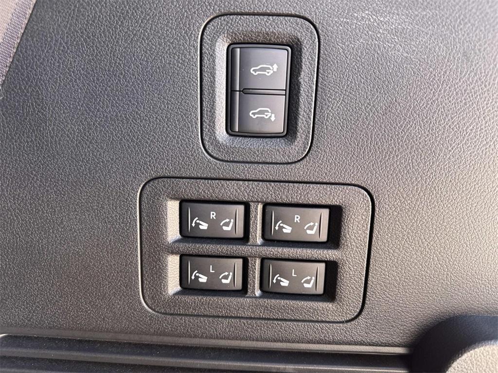 used 2025 INFINITI QX80 car, priced at $90,862