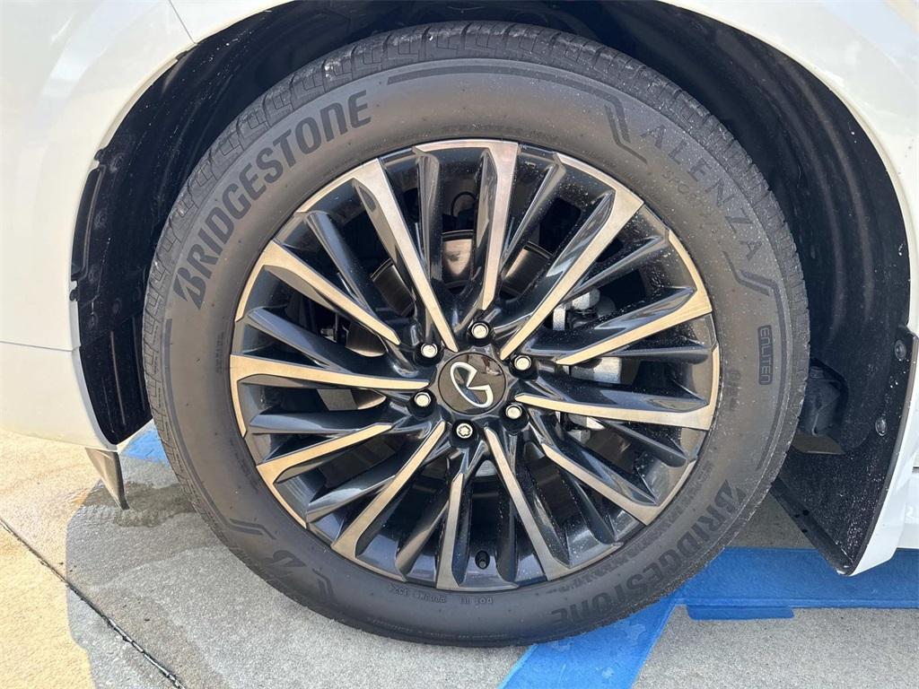 used 2025 INFINITI QX80 car, priced at $90,862