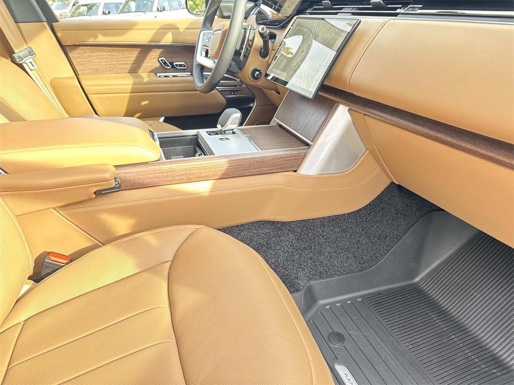 new 2025 Land Rover Range Rover car, priced at $136,105