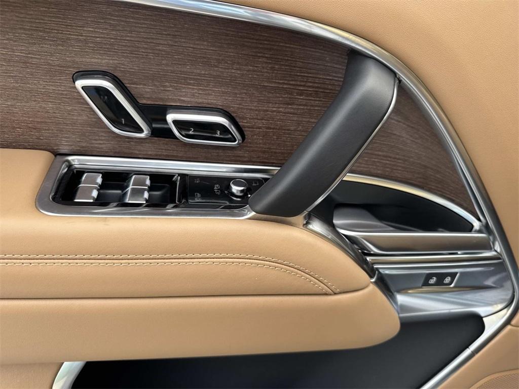 new 2025 Land Rover Range Rover car, priced at $136,105