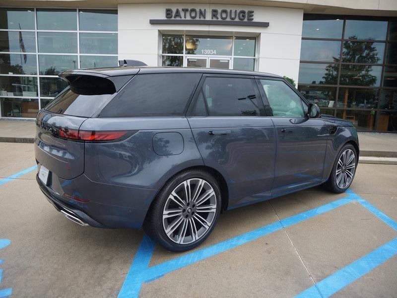 new 2024 Land Rover Range Rover Sport car, priced at $104,295