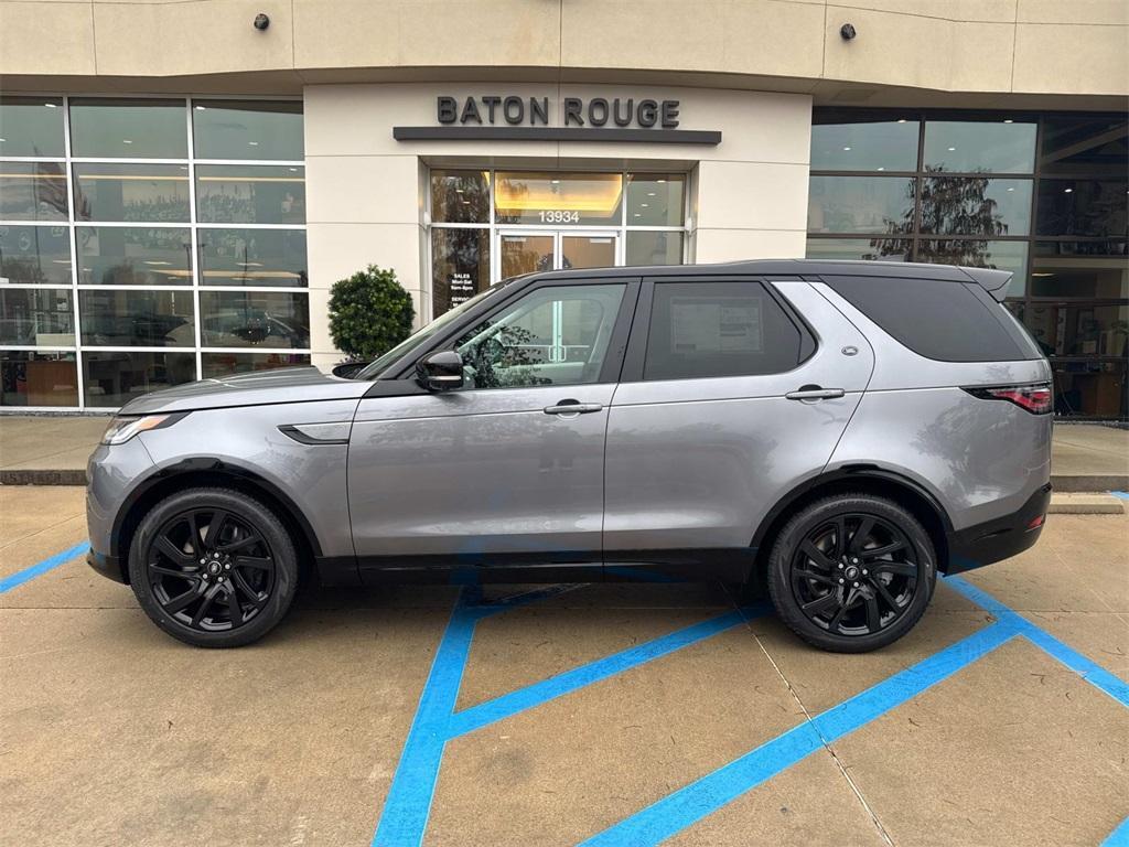 new 2025 Land Rover Discovery car, priced at $76,643